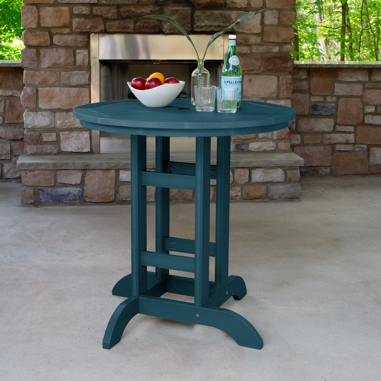 Homestead 36in Diameter Dining Table - Counter Height